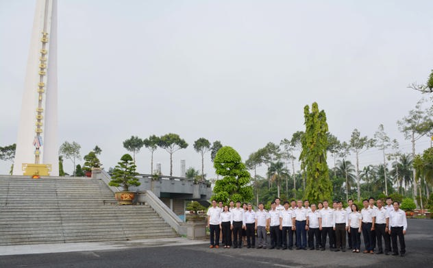 Tri ân các Anh hùng liệt sỹ, người có công với cách mạng